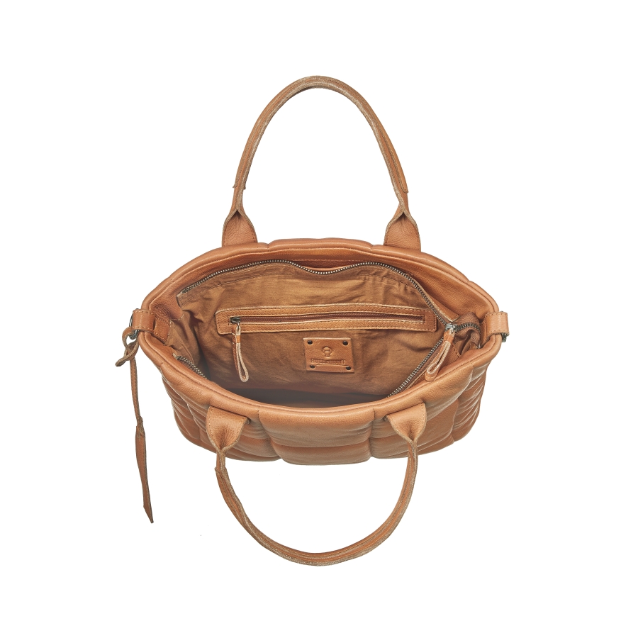 Innenansicht der geräumigen Viola Tan Tasche mit Fächern